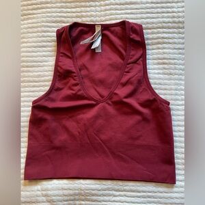 Athleta Ribbed V-Neck Crop Tank - Wine
